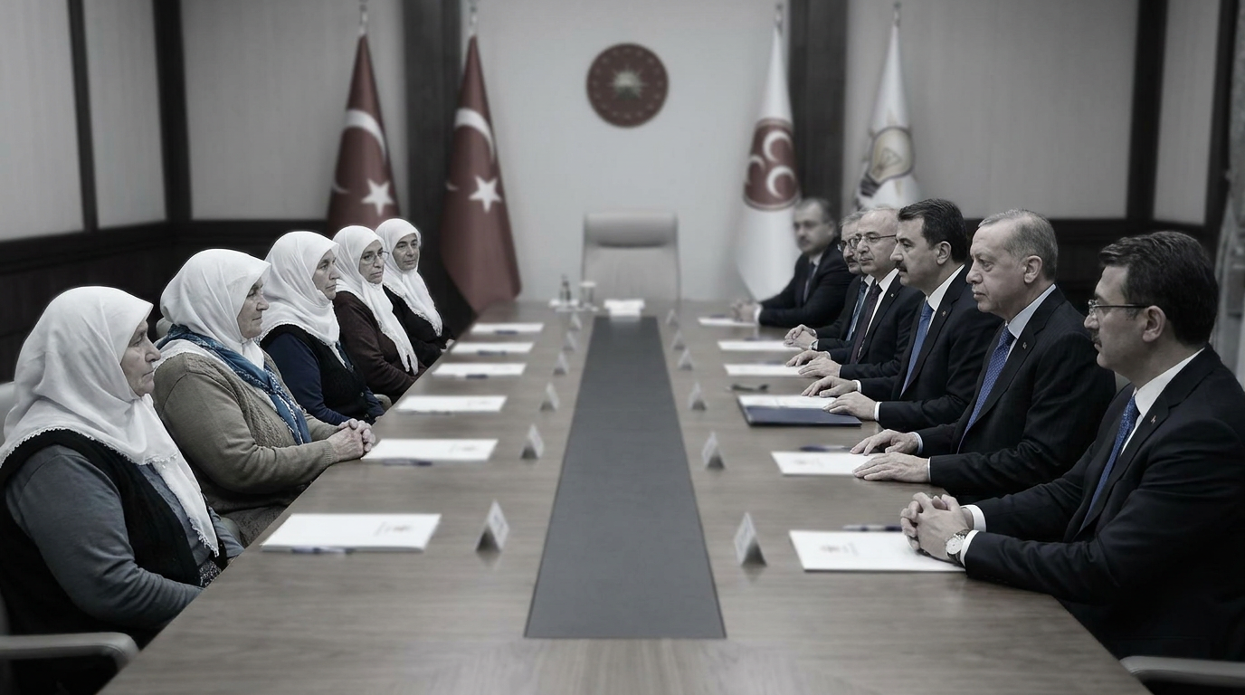 Barış Anneleri MHP'yi Ziyaret Etti