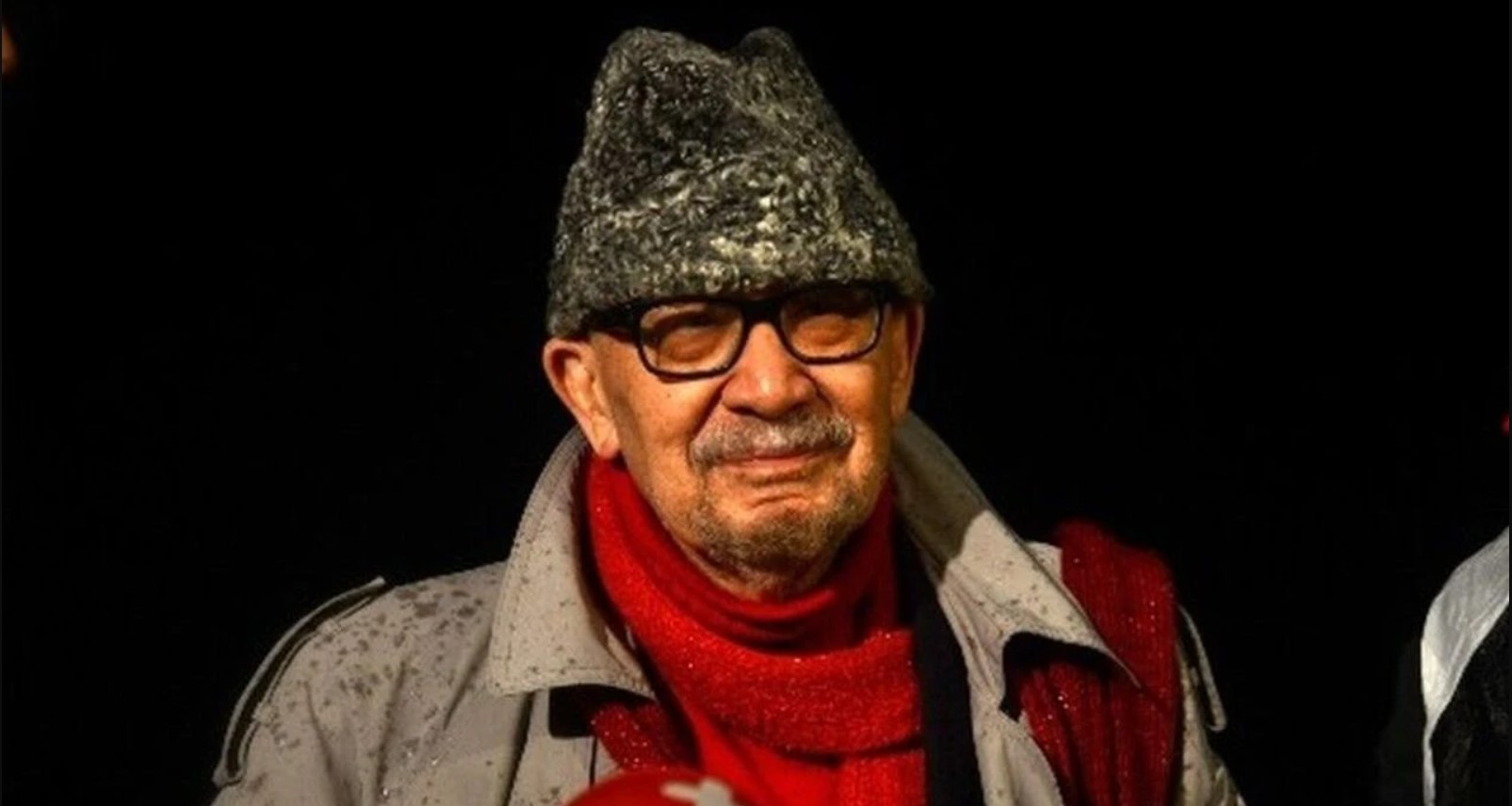 Yalçın Küçük hayatını kaybetti: Fırtınalı bir yaşam