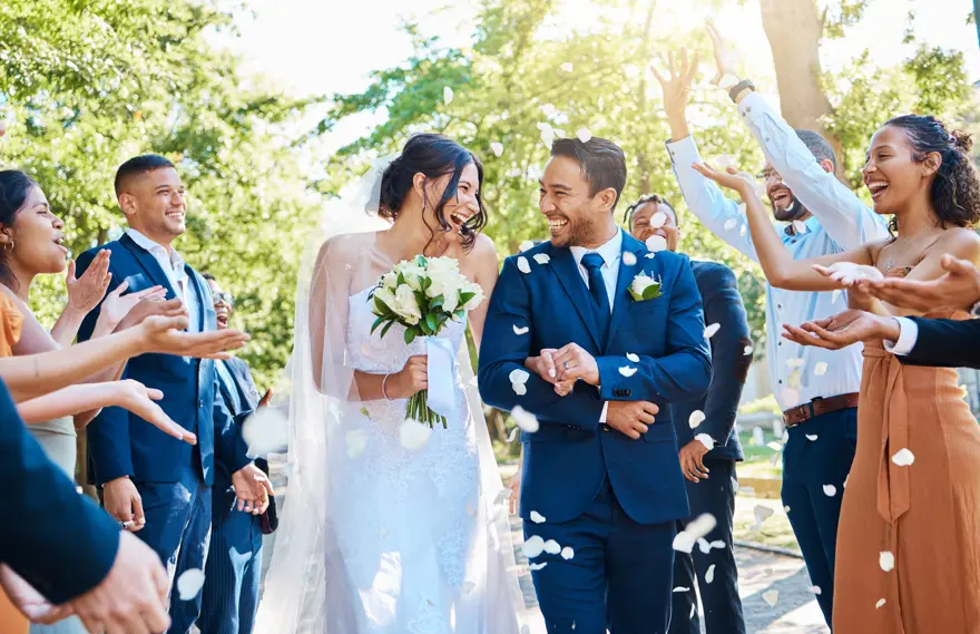 Düğünlerde kiralık nikah memuru trendi