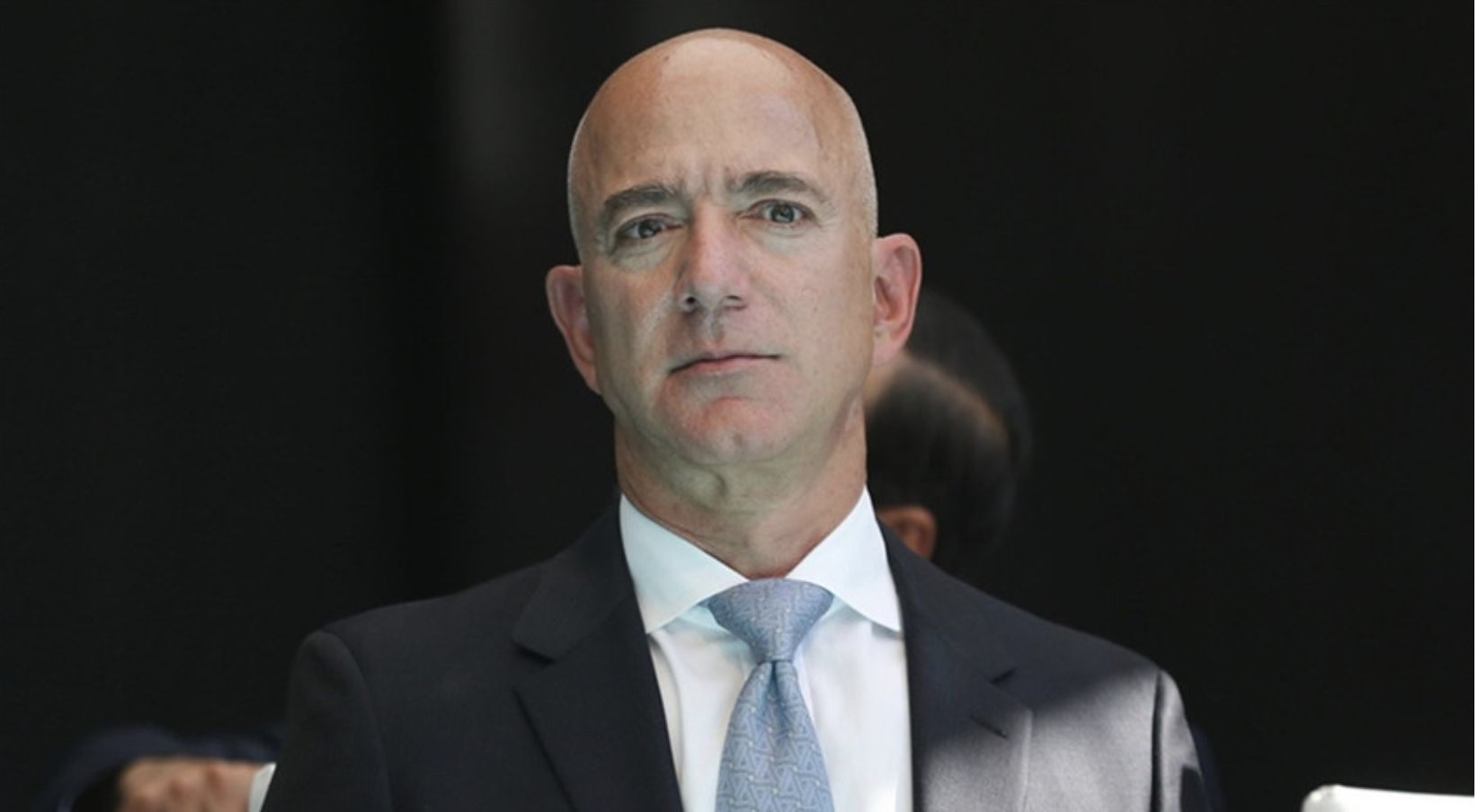 Jeff Bezos Liverpool'a ortak oluyor