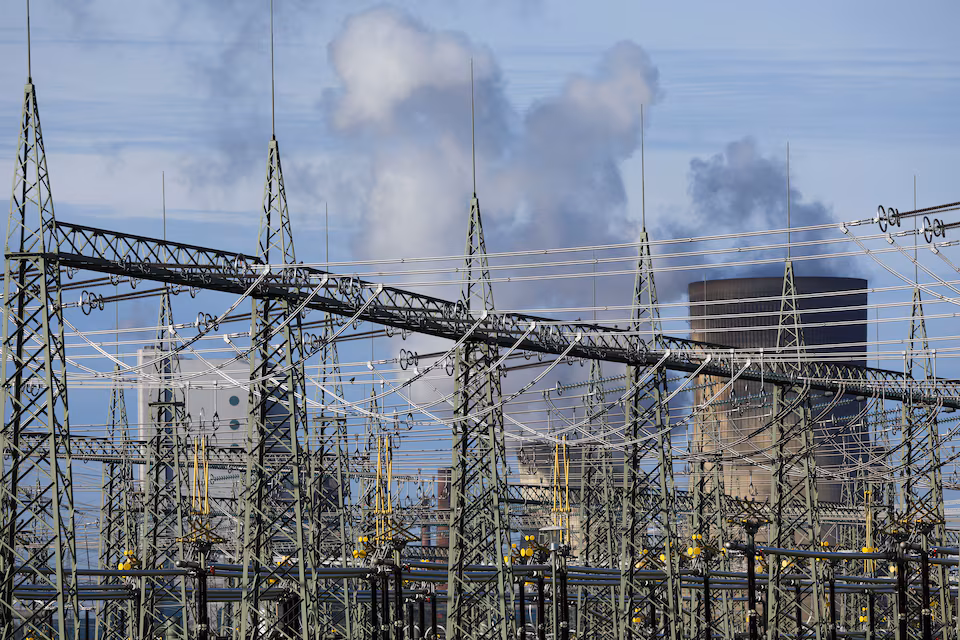 Attacks test German power grid as RWE cuts 4,200 MW offline