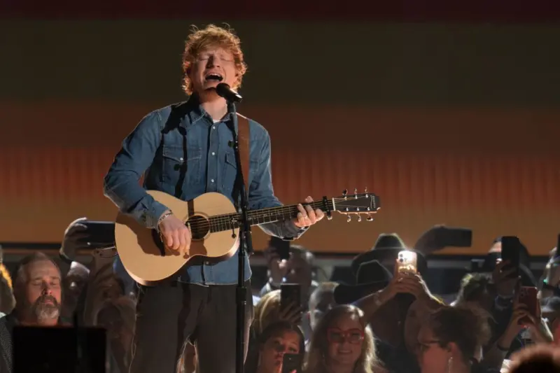 'Filistin' krizinde Ed Sheeran'dan geri adım: "Hatalar yaptım"