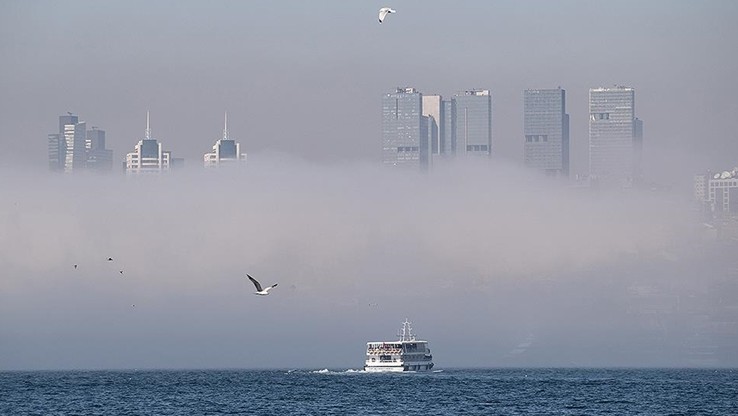 İstanbul Boğazı Sis Nedeniyle Gemi Trafiğine Kapandı
