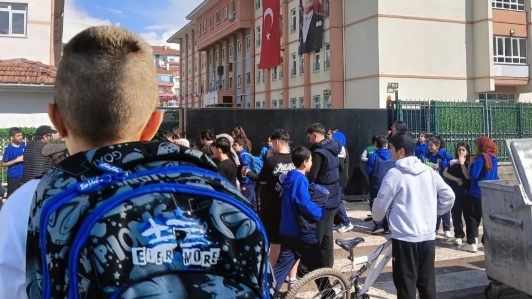5. sınıf öğrencisi 3 gün okula tabancayla geldi