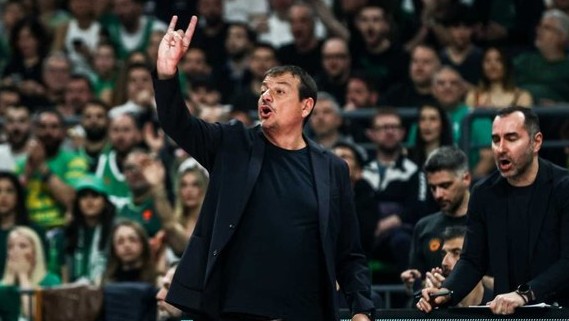 Ergin Ataman’dan Olympiakos taraftarına tepki: Türk olmaktan gurur duyuyorum