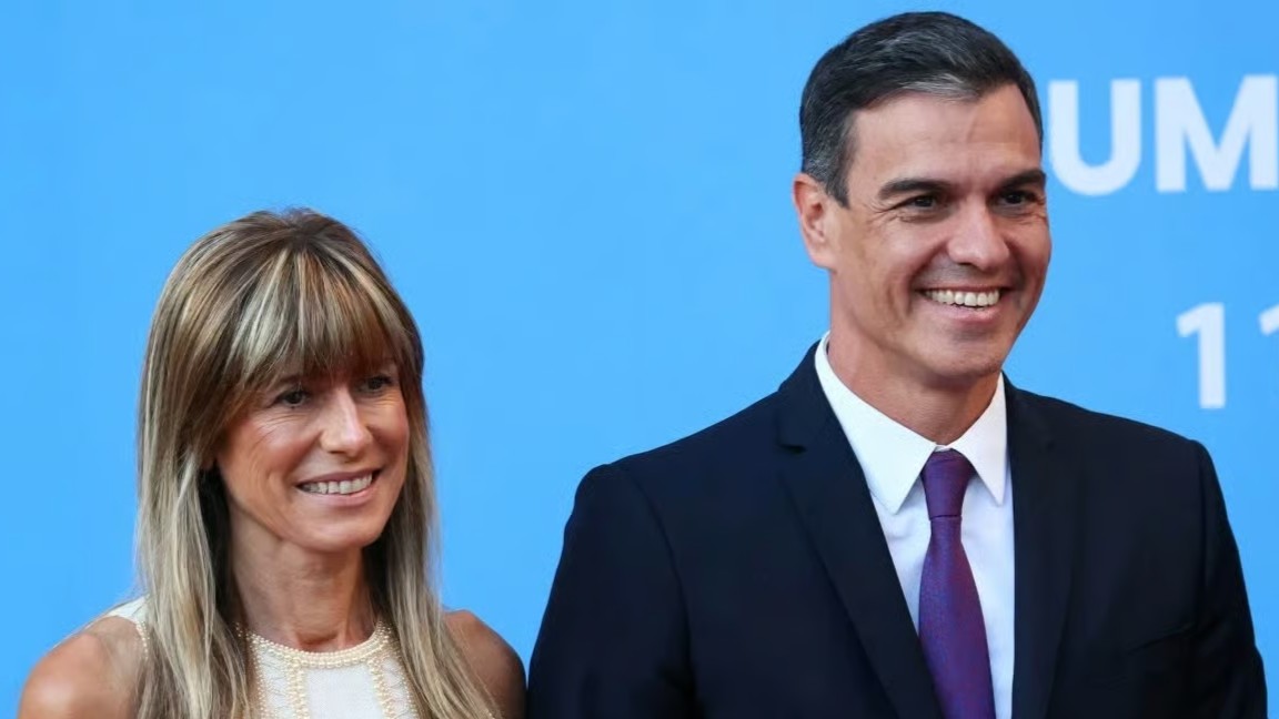 Sanchez çiftininin pasaportuna el konuldu