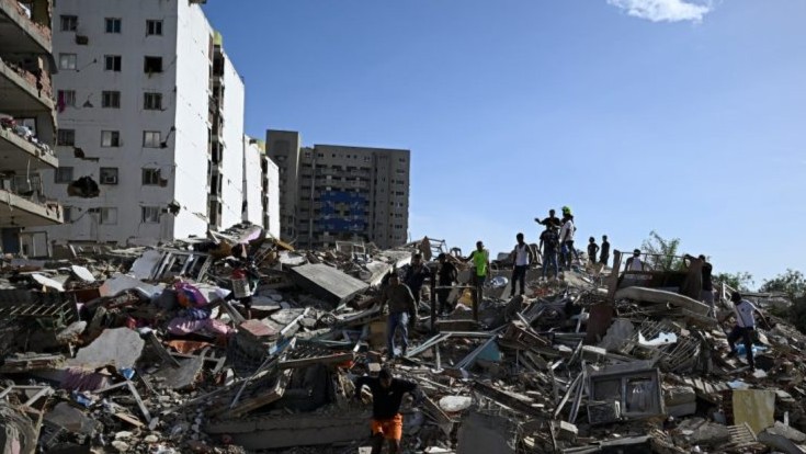 Venezuela'daki deprem felaketinin boyutu havadan görüntülendi