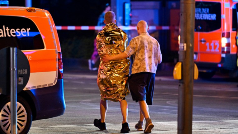 Berlin’de Onur Yürüyüşüne araçlı saldırı: 1 kişi öldü, 16 kişi yaralandı