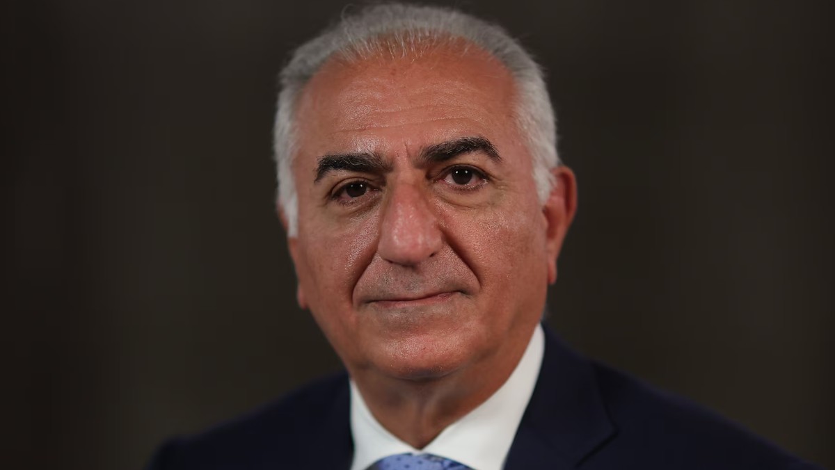 Sürgündeki Şah’ın oğlu neden beklediği desteği bulamadı?