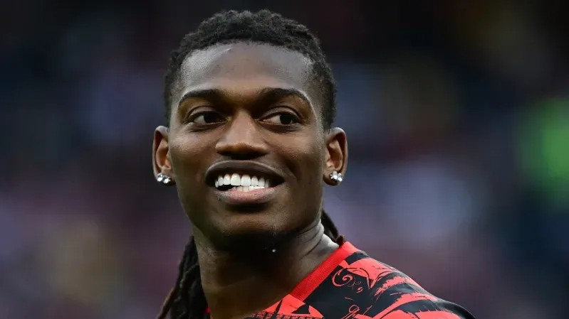 Fenerbahçe ve Galatasaray, Rafael Leão transferi için yarışıyor