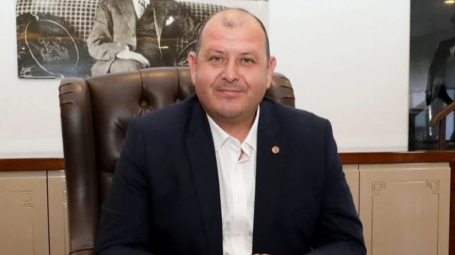 Menderes Belediye Başkanı İlkay Çiçek tutuklandı