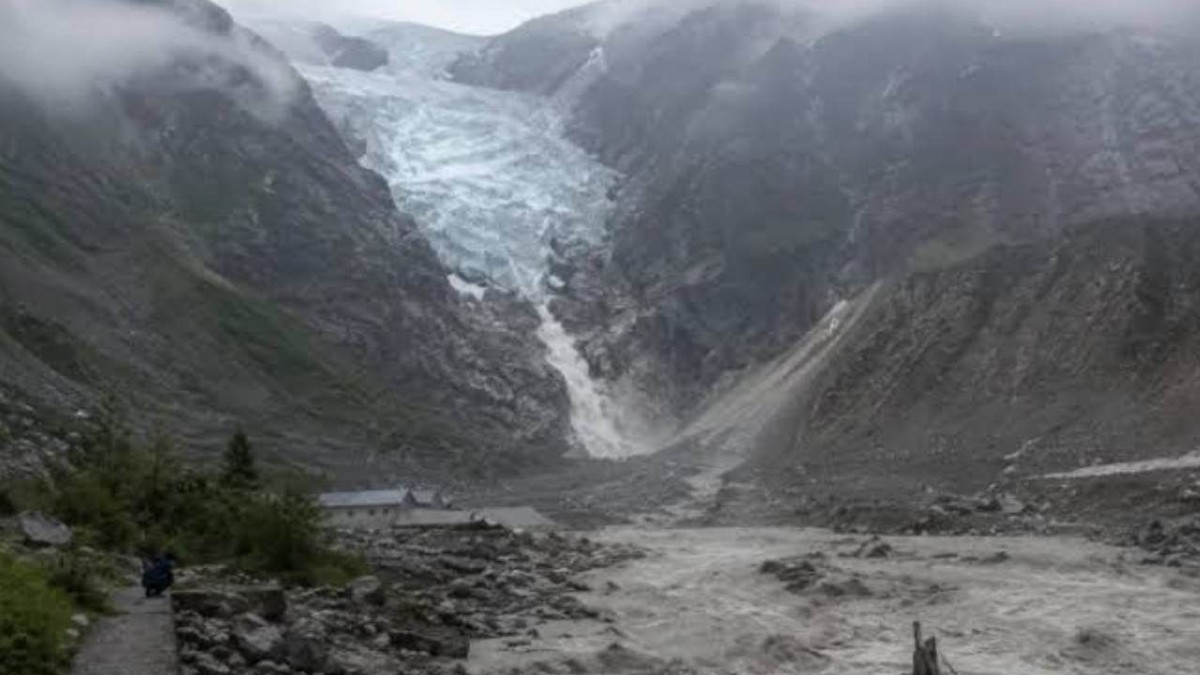 Nepal’de sel felaketinin ardından yeni tehlike: Baraj patladı, tahliye çağrısı yapıldı