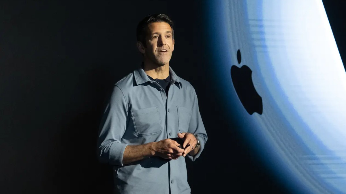Apple'da CEO değişimi: John Ternus göreve başladı