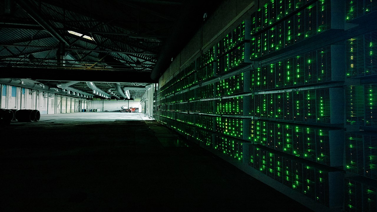 Bitcoin 70 bin üstünde: Ralli türevlerde kırılgan