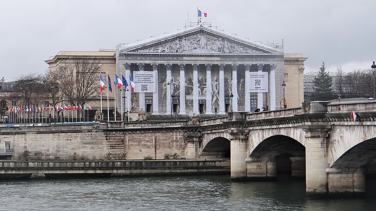 French Municipal Elections Test Political Landscape