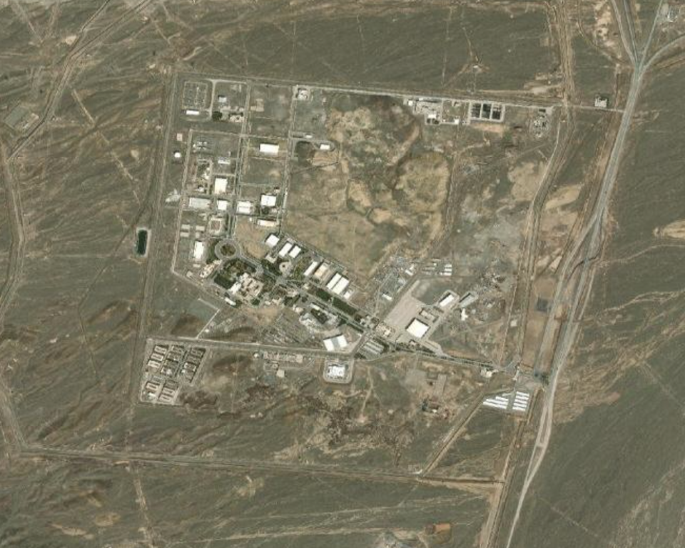 Hormuz Closure Fuels Global Helium, Fertilizer Inflation
