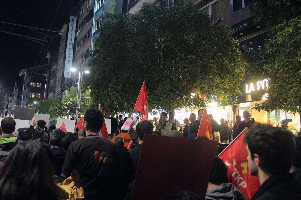 Kadın Dayanışma Komiteleri TÜSİAD'ı Protesto Etti