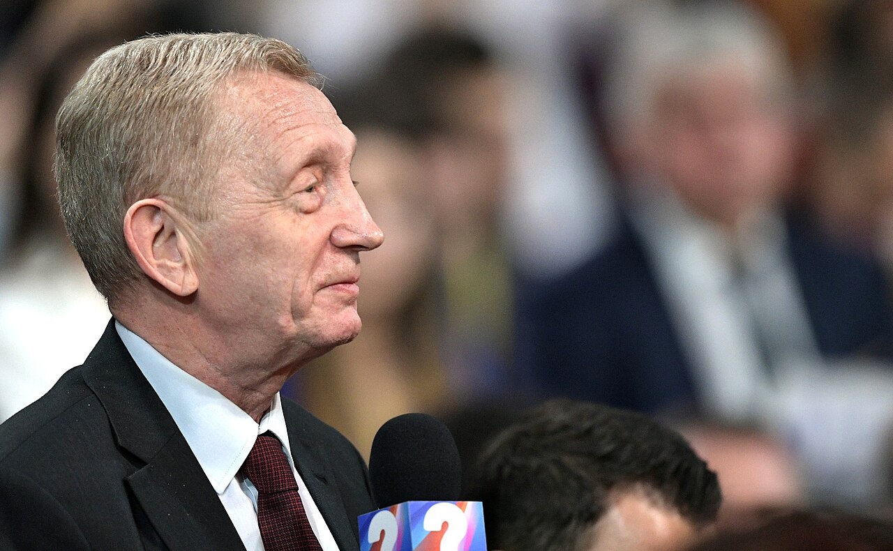 Putin Rejects Ukraine Peace Talks, Citing Demands