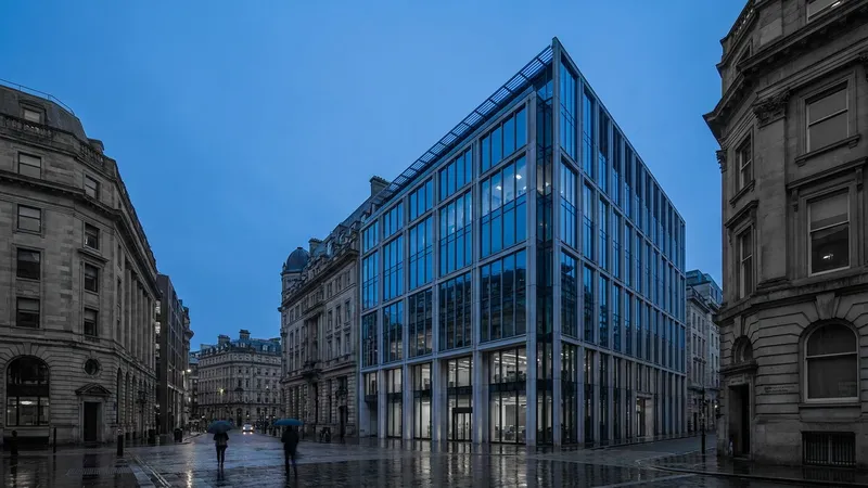 JPMorgan Expands European Retail Banking, Addresses Risk Exposure