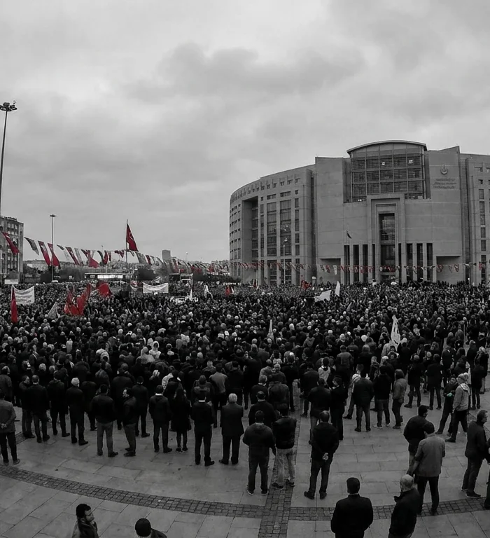 CHP, Türkiye'de Birinci Parti Konumunda