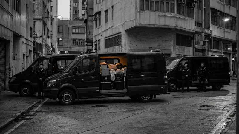 Türkiye genelinde organize suç örgütlerine yönelik eş zamanlı operasyon