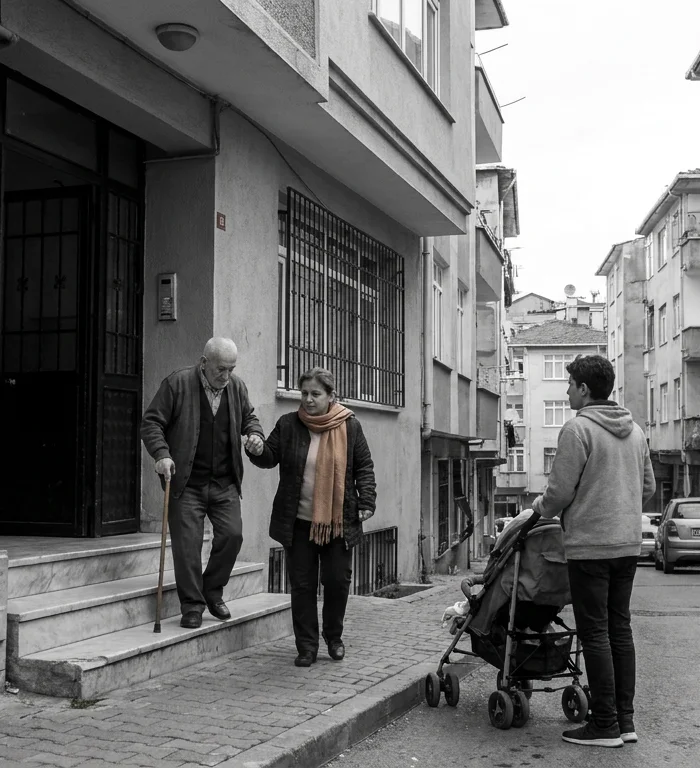 Türkiye'de yetişkinlerin yüzde 43'ü bakım sorumluluğu taşıyor