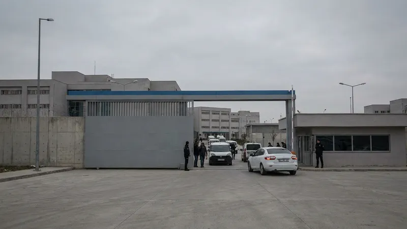 İBB Davasında 15 Kişi Tahliye Edildi, Tutuklu Sayısı Azaldı