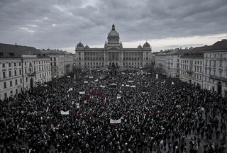 Serbian Protests Demand Early Elections