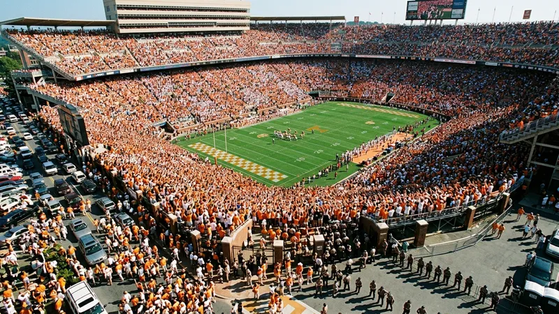 Trump Attends Texas-Tennessee SEC Opener in Knoxville