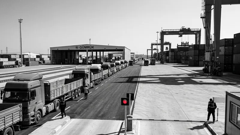Türkiye-Suriye Ticaret Hacmi 10 Milyar Doları Hedefliyor