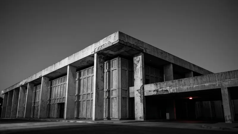 Kennedy Center Faces Demolition Amid Renovation Dispute