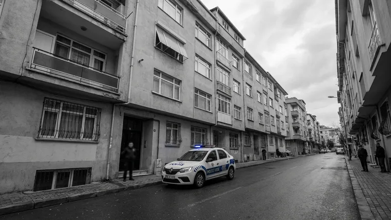 Arnavutköy'de Akraba Kavgası Kanlı Bitti