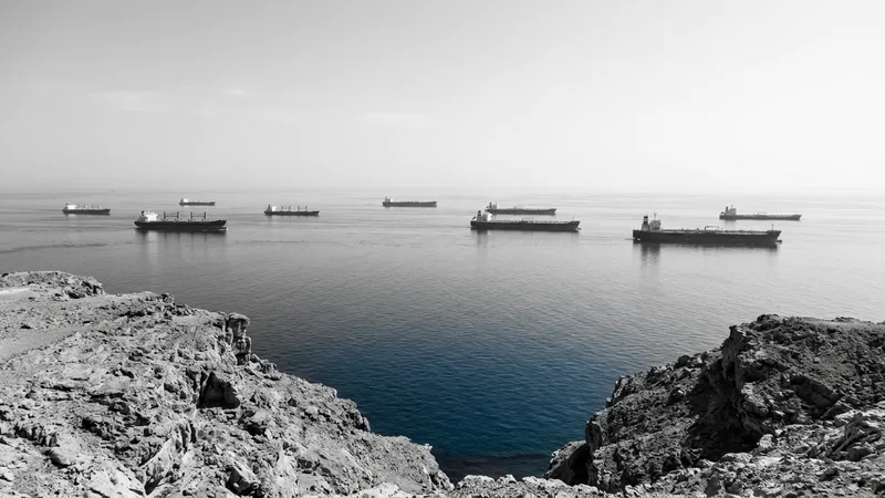 Hürmüz Boğazı'nda Deniz Trafiği Normal Seyrediyor