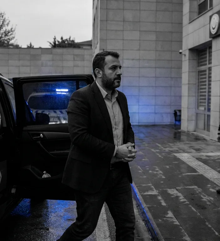Rasim Ozan Kütahyalı'nın Gözaltı Süresi Uzatıldı