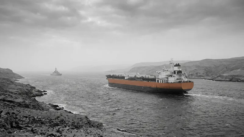 Hürmüz Gerilimi Petrol Fiyatlarını Yükseltti
