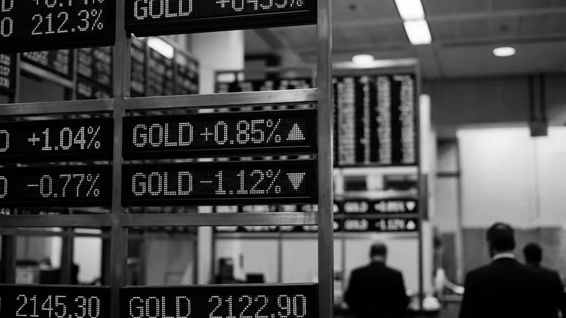Altın fiyatları dalgalı: Fed ve jeopolitik risk etkisi