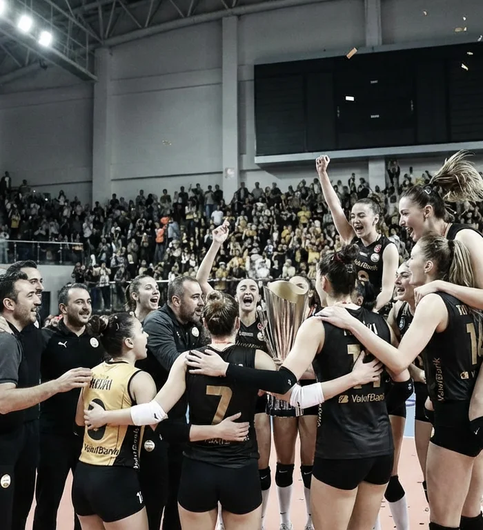 VakıfBank Sultanlar Ligi şampiyonu oldu