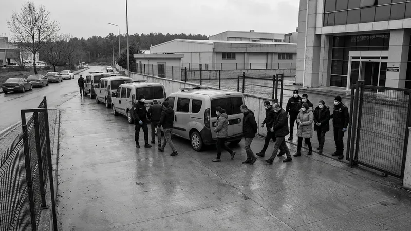 Şile Belediyesi'ne Yönelik Yolsuzluk Operasyonunda 17 Gözaltı