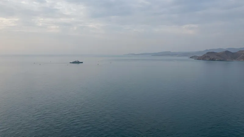 Petrol Tankerleri Hürmüz Boğazı'ndan Kaçınıyor