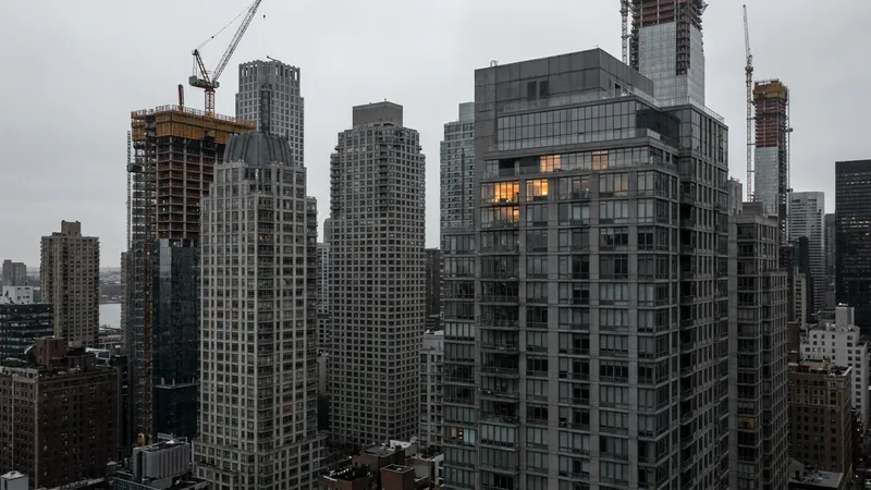 New York Budget Deal Targets NYC Pieds-à-Terre Tax