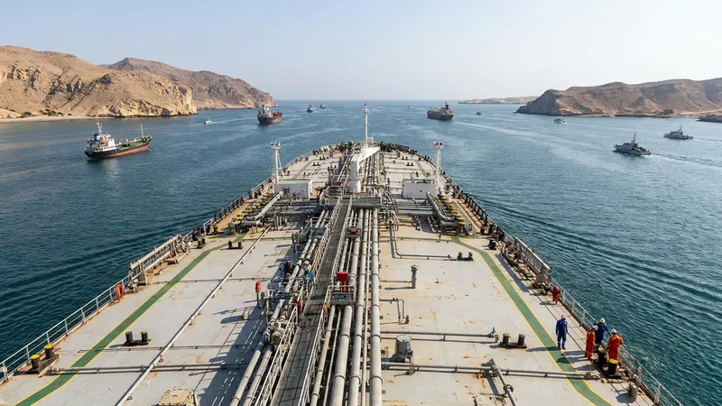 إيران تضع سبعة شروط لإعادة فتح مضيق هرمز