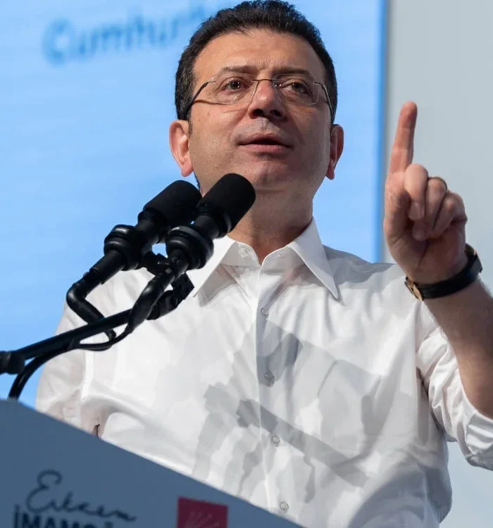 İmamoğlu Davası: İlk Duruşmada Gerginlik ve Erteleme