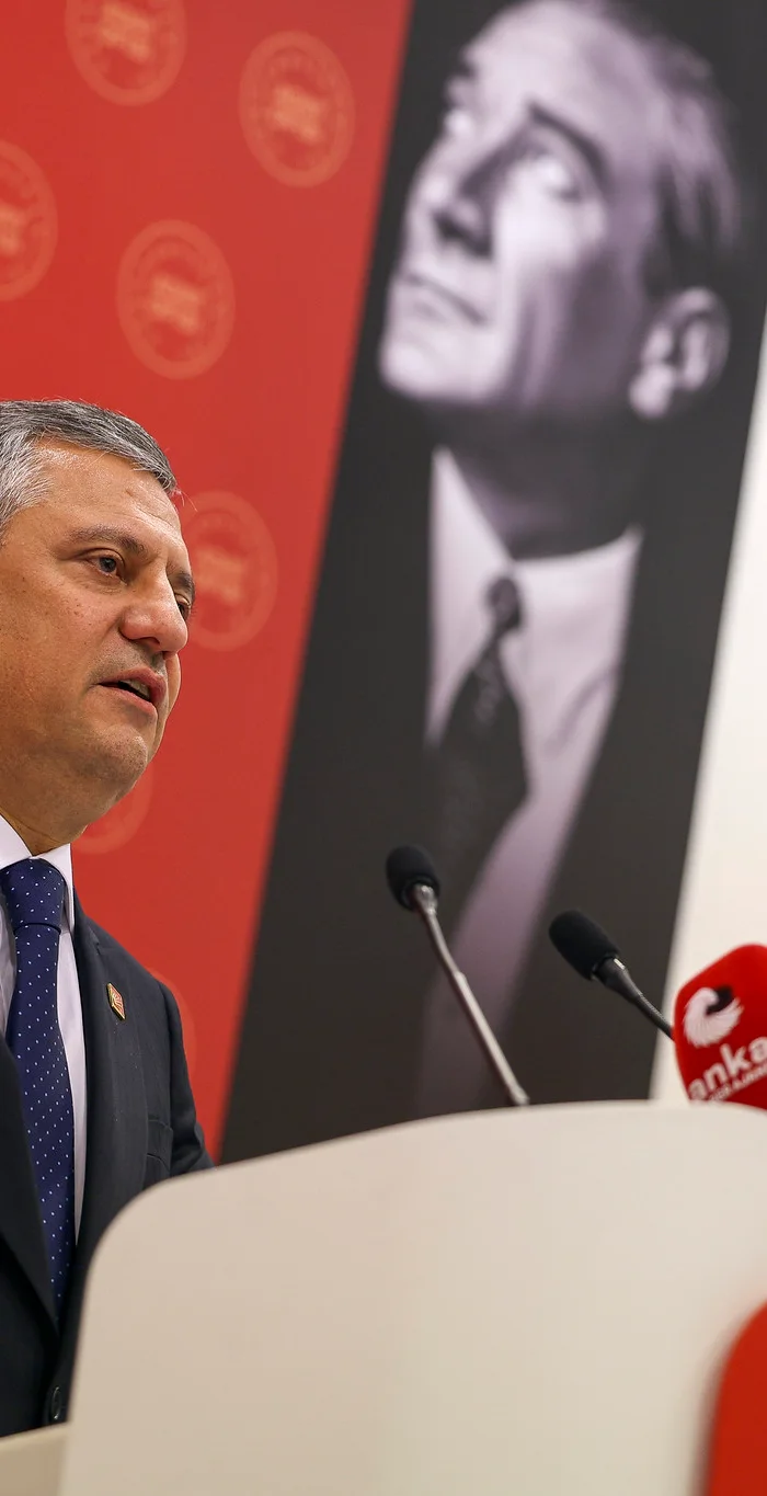 Uşak Belediyesi yolsuzluk soruşturması: Özel'den tepki
