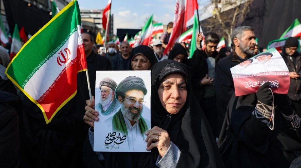 Mücteba Hamaney'le ilgili yeni iddia: Ağır yaralı, bilinci yerinde değil