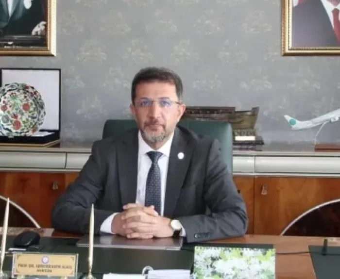 Şırnak Rektörü Cumhuriyet'e meydan okudu