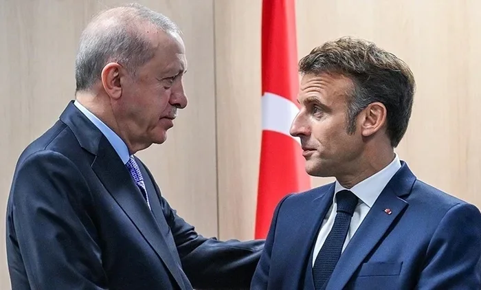 Erdoğan-Macron Görüşmesi: Ateşkes Sabotajına Karşı Uyarı