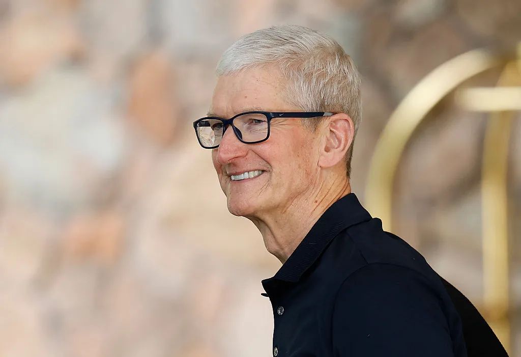 Apple'ın akıllı gözlük planları: Dört prototip masada