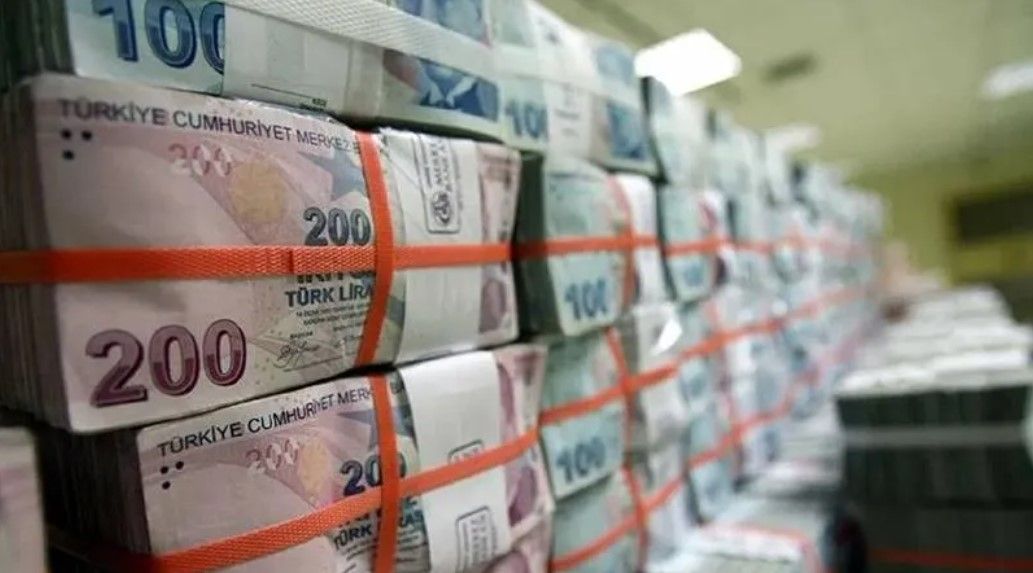 Bütçe açığı daralıyor: Mart'ta 229,9 milyar TL açık