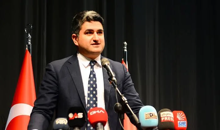 Ataşehir'de rüşvet operasyonu: Başkan Adıgüzel gözaltında