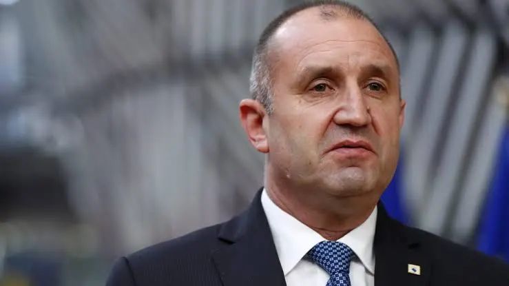 Bulgarian election yields decisive win for Radev's party